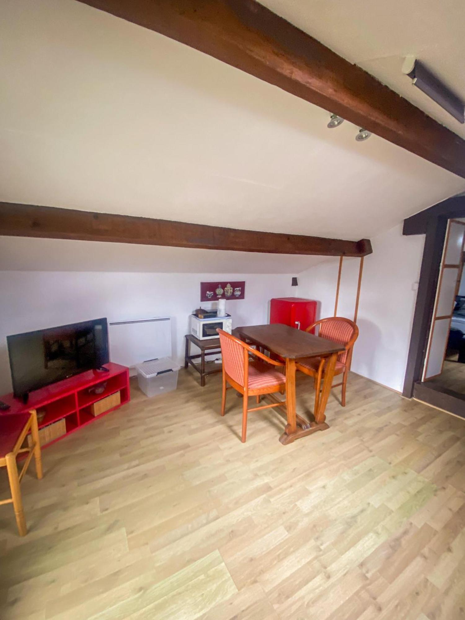 Ryokan Lankana Exideuil-sur-Vienne Bagian luar foto